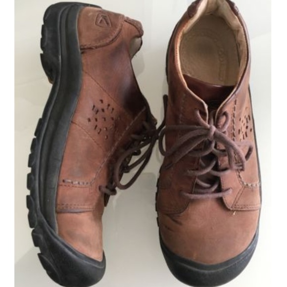 womens leather hiking shoes